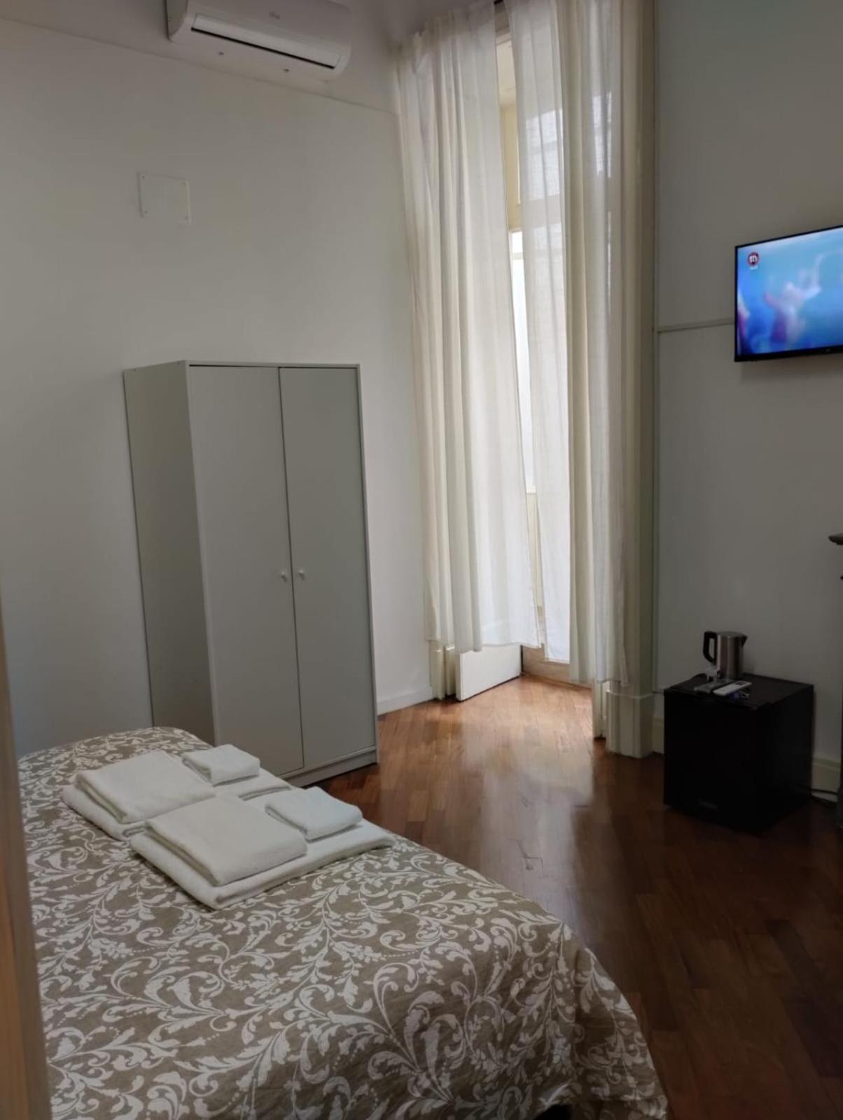 Residence E Appartamenti Cavallerizza Napoli Eksteriør bilde